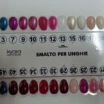 SMALTO PER UNGHIE