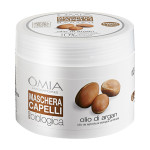 Questa Maschera è particolarmente indicata per persone con capelli secchi e fragili. Il principio attivo dell’olio di Argan utilizzato nei prodotti OMIA è di origine biologica, certificata secondo lo standard Eco-Cert per Cosmetici Naturali e Biologici. Viene estratto a freddo con metodi meccanici senza l’utilizzo di solventi chimici. Ideale per ristrutturare e idratare capelli secchi e fragili, rendendoli morbidi e lisci. Certificato di composizione Bio: Certificato ICEA Eco Bio Cosmesi 255 BC 012. OMIA supporta Marocavie. Insieme per lo sviluppo sostenibile dei popoli berberi in Marocco. Acquistando i prodotti OMIA con olio di Argan sostieni l’associazione Marocavie. Marocavie si dedica al supporto economico, sociale e ai progetti ambientali nella parte sud-ovest del Marocco, dove si trovano le foreste di alberi di Argan.