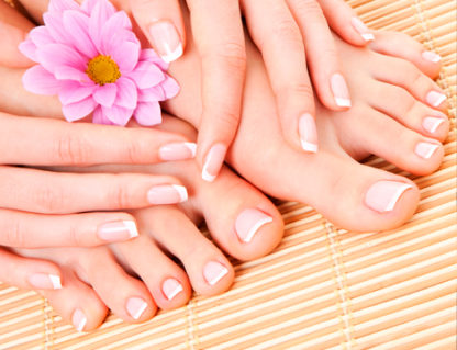 CORSO MANICURE E PEDICURE
