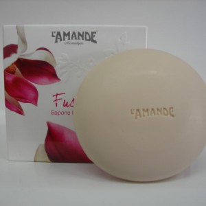 l_lamande-fucsia-sapone-profumato-100g